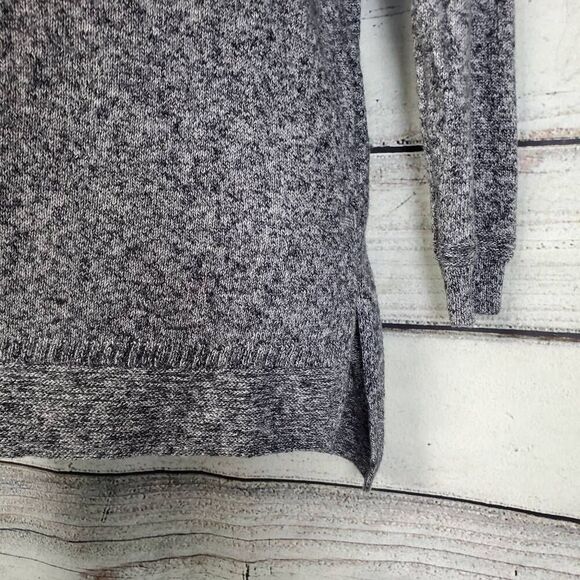 Old Navy Women’s Gray Marled Knit Long Sleeve Pullover Sweater Size Small - Picture 3 of 7